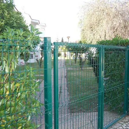 Lovelystay - Green Oasis Villa
